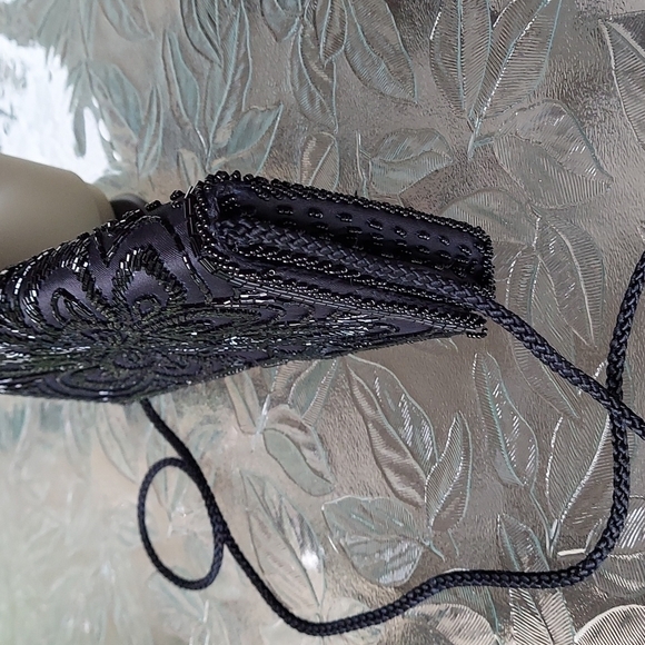 Handmade beaded purse black with sparkle beads Design Crossbody Magnet closure - Picture 9 of 12